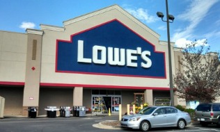 Lowe’s Canada paying bonus to eligible employees